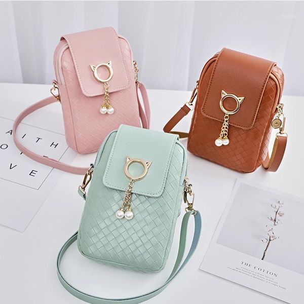 waist bags 2021 autumn winter korean version of the mobile phone bag embossed woven pearl tassel cover-style shoulder bag1
waist bags 2021 autumn winter korean version of the mobile phone bag embossed woven pearl tassel cover-style shoulder bag1