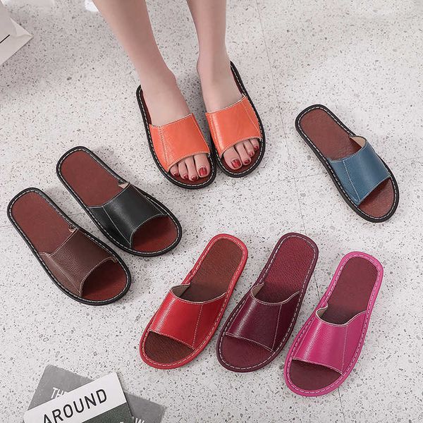in summer 2022, upper lear home slippers, midsole is cow baked soles, and soles are made of leather, Black
in summer 2022, upper lear home slippers, midsole is cow baked soles, and soles are made of leather, Black