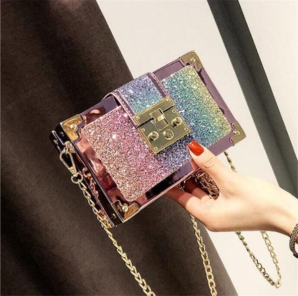 2022 new female bag korean fashion sequined small suitcase cool womens one-shoulder messenger bag charming chain square bags girl
2022 new female bag korean fashion sequined small suitcase cool womens one-shoulder messenger bag charming chain square bags girl