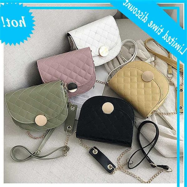 embroidered summer women's 2019 new fashion saddle versatile chain single shoulder messenger bag
embroidered summer women's 2019 new fashion saddle versatile chain single shoulder messenger bag
