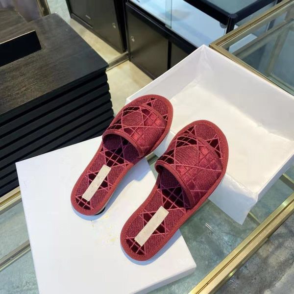 2021 new fashion womens early spring warm slippers luxury home loafers beach slippers flat casual shoes with box, Black
2021 new fashion womens early spring warm slippers luxury home loafers beach slippers flat casual shoes with box, Black