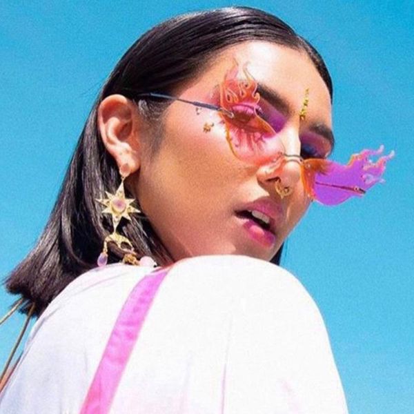 new vintage cat eye flame sunglasses women men fashion brand design oversized colorful lens trend sun glasses for female uv400, White;black
new vintage cat eye flame sunglasses women men fashion brand design oversized colorful lens trend sun glasses for female uv400, White;black