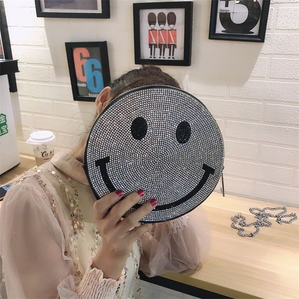 diamante-cravejado feminina novo pequeno redondo strass smiley face saco feminino corrente all-match bolsa mensageiro de um ombro
diamante-cravejado feminina novo pequeno redondo strass smiley face saco feminino corrente all-match bolsa mensageiro de um ombro
