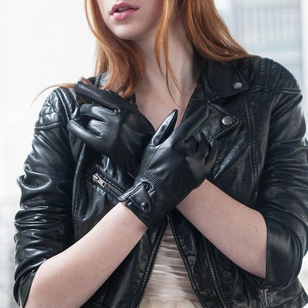 Wholesale processing leather women' gloves buckle thickening lining autumn and winter sheepskin women' gloves retro women1, Blue;gray
Wholesale processing leather women' gloves buckle thickening lining autumn and winter sheepskin women' gloves retro women1, Blue;gray