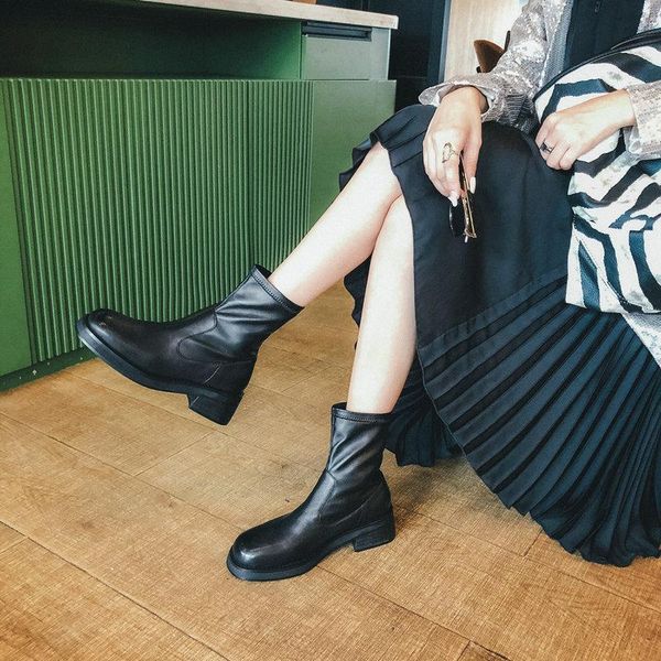 genuine leather ladies boots round toe thick high heels platform ankle boots vintage autumn winter party working shoes woman, Black
genuine leather ladies boots round toe thick high heels platform ankle boots vintage autumn winter party working shoes woman, Black