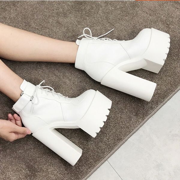 hoksvzy women's winter black platfrom boot women fashion shoes thick high heel martin boots y200115
hoksvzy women's winter black platfrom boot women fashion shoes thick high heel martin boots y200115
