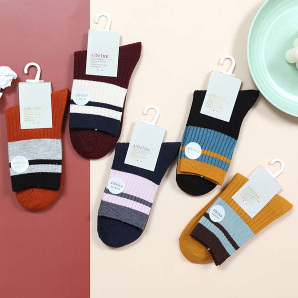 202120 edron autumn and winter new middle tube cotton color double needle korean women's college socks, Black
202120 edron autumn and winter new middle tube cotton color double needle korean women's college socks, Black