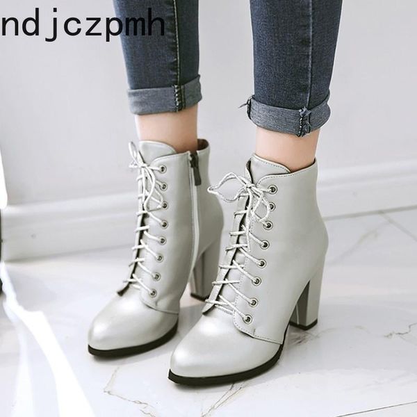 boots ankle autumn and winter the fashion pointed zipper thick heel high short tube women's shoes plus size 32-43 black
boots ankle autumn and winter the fashion pointed zipper thick heel high short tube women's shoes plus size 32-43 black