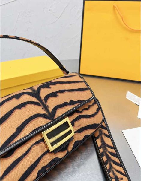 bag showecomfort01 2022 the highest quality new women's men's cross-body travel classic style fashion single shoulder bag women�
bag showecomfort01 2022 the highest quality new women's men's cross-body travel classic style fashion single shoulder bag women�