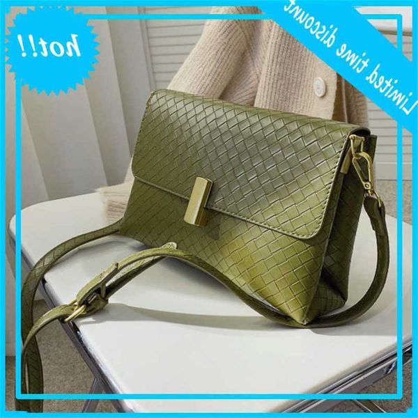 weave flap cups square crossbody 2021 new pu learn women designer handbag travel shoulder messenger bag
weave flap cups square crossbody 2021 new pu learn women designer handbag travel shoulder messenger bag