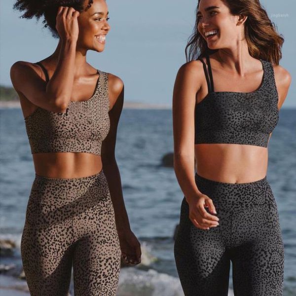 yoga outfits 2 piece gym clothing sports bra fitness leggings pants tights suit tracksuit leopard print set sportswear for women1, White;red
yoga outfits 2 piece gym clothing sports bra fitness leggings pants tights suit tracksuit leopard print set sportswear for women1, White;red