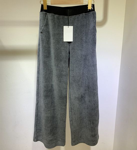 2020 new autumn and winter luxury design simple high waist straight leg pants super classic corduroy ladies straight leg pants ing, Black;white
2020 new autumn and winter luxury design simple high waist straight leg pants super classic corduroy ladies straight leg pants ing, Black;white