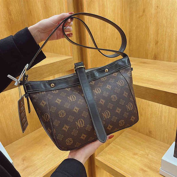 2022 factory wholesale high texture women's bag leisure autumn and winter single shoulder messenger tote bag large capacity portable du
2022 factory wholesale high texture women's bag leisure autumn and winter single shoulder messenger tote bag large capacity portable du