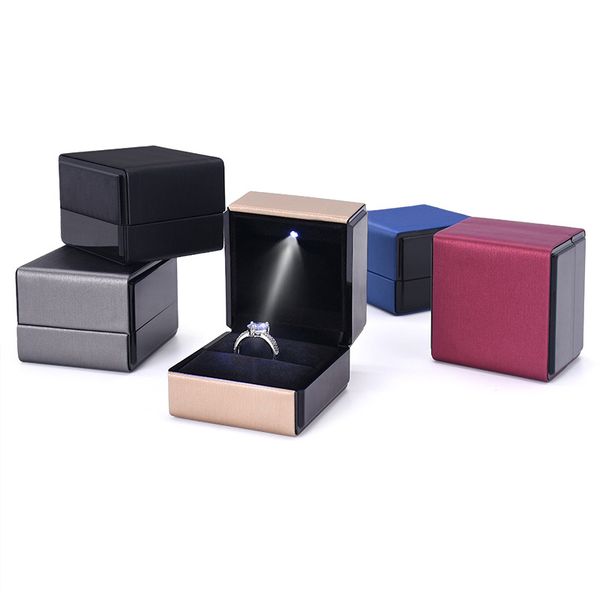 luxury bracelet box square wedding pendant ring case jewelry gift box with led light for proposal engagement wedding
luxury bracelet box square wedding pendant ring case jewelry gift box with led light for proposal engagement wedding