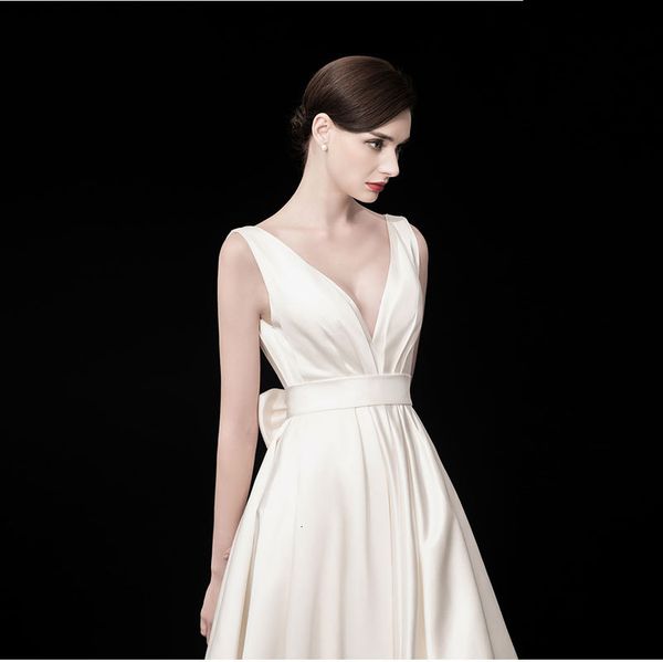 2021 new gowns satin... sleeveless wedding gowns... low nightgown... socn, Blue;red
2021 new gowns satin... sleeveless wedding gowns... low nightgown... socn, Blue;red