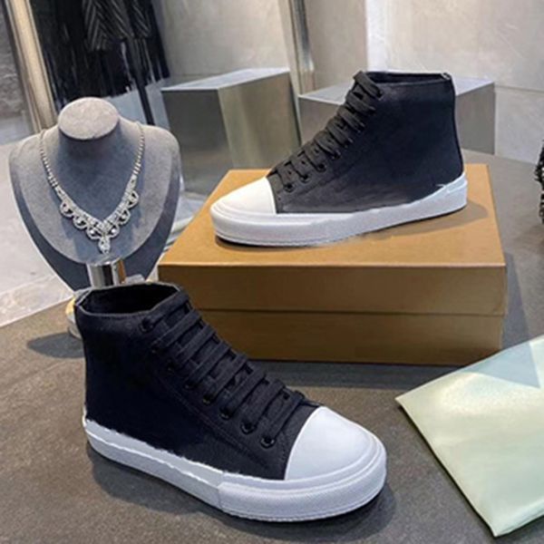 2021 sell well new sneaker canvas shoes men women canvas sneakers shoes man women casual shoes home011 01, Black
2021 sell well new sneaker canvas shoes men women canvas sneakers shoes man women casual shoes home011 01, Black