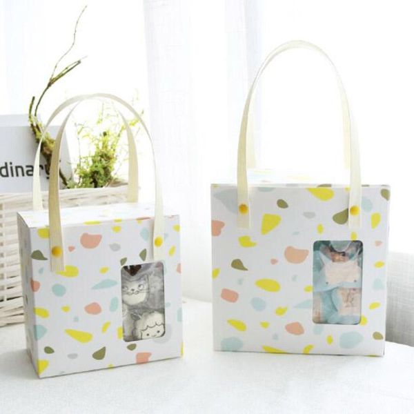 50pcs candy box goodie bags candy tote boxes paper festive gift packing boxes chocolate sweets for christmas party
50pcs candy box goodie bags candy tote boxes paper festive gift packing boxes chocolate sweets for christmas party