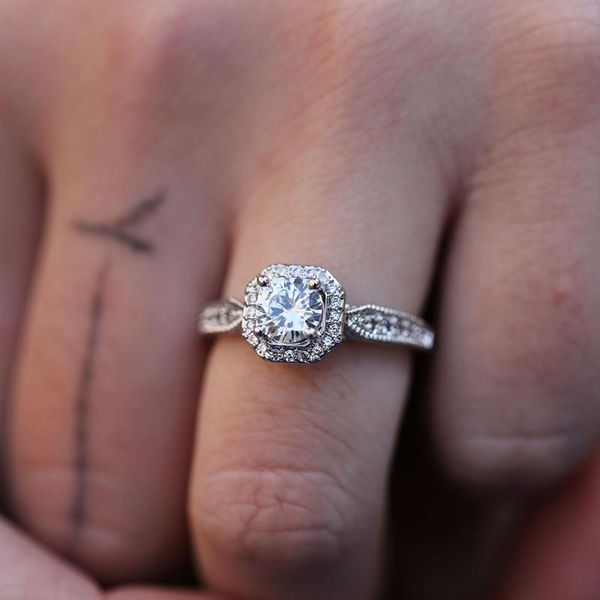 huitan romantic cocktail party ring with round brilliant cubic zirconia prong setting valentines gift fashion rings for women, Slivery;golden
huitan romantic cocktail party ring with round brilliant cubic zirconia prong setting valentines gift fashion rings for women, Slivery;golden