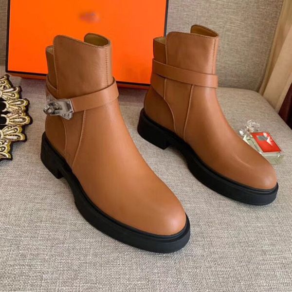 2020 european and american autumn and winter new british leather boots, short boots, flat soles, single boots, thick heels, martin boots, Black
2020 european and american autumn and winter new british leather boots, short boots, flat soles, single boots, thick heels, martin boots, Black