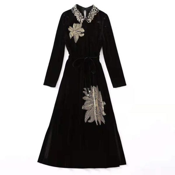 european and american women's wear 2020 winter new style long sleeve embroidered lapel nail bead fashionable velvet dresses, Black;gray
european and american women's wear 2020 winter new style long sleeve embroidered lapel nail bead fashionable velvet dresses, Black;gray