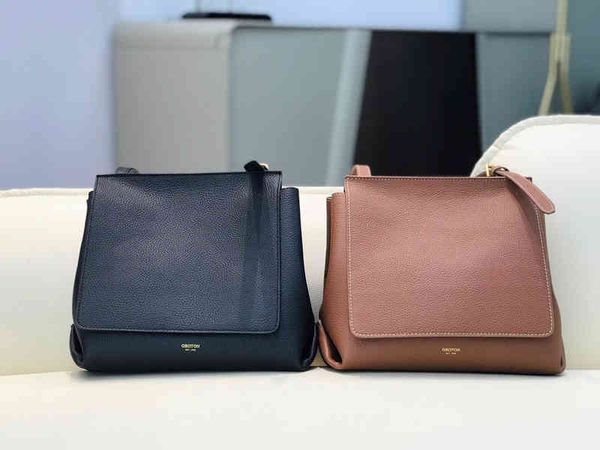 2021 new oroton cowhide shoulder bag with oblique cross cover for women's , armpit and tote
2021 new oroton cowhide shoulder bag with oblique cross cover for women's , armpit and tote