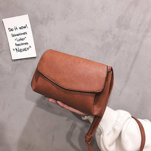 fashion bags ladies luxury bags 2021 retro cell phone purse trendy leather cross shoulder bag women small square bag
fashion bags ladies luxury bags 2021 retro cell phone purse trendy leather cross shoulder bag women small square bag