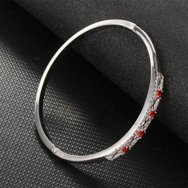 bangle simple fashion female hollow micro-inlaid bracelet jewelry x-shaped inlaid zircon for women selling, Black
bangle simple fashion female hollow micro-inlaid bracelet jewelry x-shaped inlaid zircon for women selling, Black