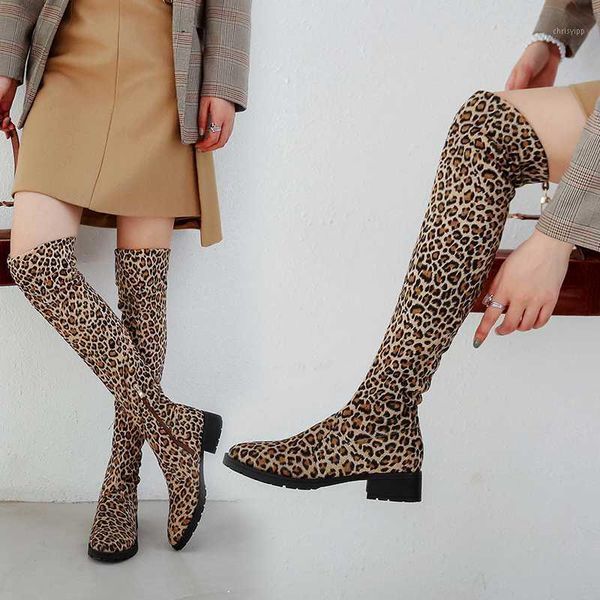 2020 ladies low heel slim over the knee boots suede black round toe fashion winter thigh high boots shoes woman 32-431
2020 ladies low heel slim over the knee boots suede black round toe fashion winter thigh high boots shoes woman 32-431
