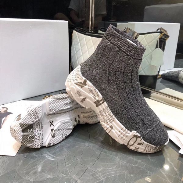womens mens trainers sneakers 2021 sock shoe triple black fashion flat socks boot casual shoes with box size 35-44
womens mens trainers sneakers 2021 sock shoe triple black fashion flat socks boot casual shoes with box size 35-44