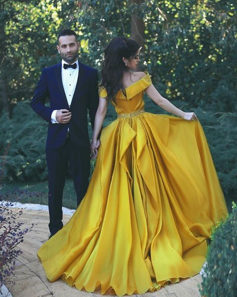 vestido de fiesta de boda ginger yellow evening dresses long beading runched a line prom gowns custom made engagement dress, Black;red
vestido de fiesta de boda ginger yellow evening dresses long beading runched a line prom gowns custom made engagement dress, Black;red