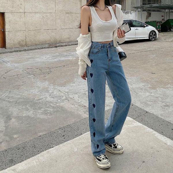 vintage loose denim jeans women high waist heart-shape embroidery streetwear pants autumn fashion female blue wide leg pants
vintage loose denim jeans women high waist heart-shape embroidery streetwear pants autumn fashion female blue wide leg pants