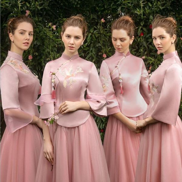 fashion flowers embroidery elegant chinese retro cheongsam dress female host meeting banquet beatiful dress wq1837 custom size, Red
fashion flowers embroidery elegant chinese retro cheongsam dress female host meeting banquet beatiful dress wq1837 custom size, Red