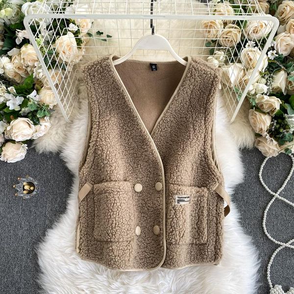 women's vests foamlina lamb wool vest women casual v neck sleeveless buttons loose coat 2021 winter warm jacket with pockets, Black;white
women's vests foamlina lamb wool vest women casual v neck sleeveless buttons loose coat 2021 winter warm jacket with pockets, Black;white