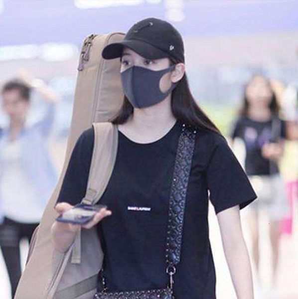 face protective mask designer cotton mouth anti-dust masks disposable facemask wearing black fashion black/white/blue
face protective mask designer cotton mouth anti-dust masks disposable facemask wearing black fashion black/white/blue