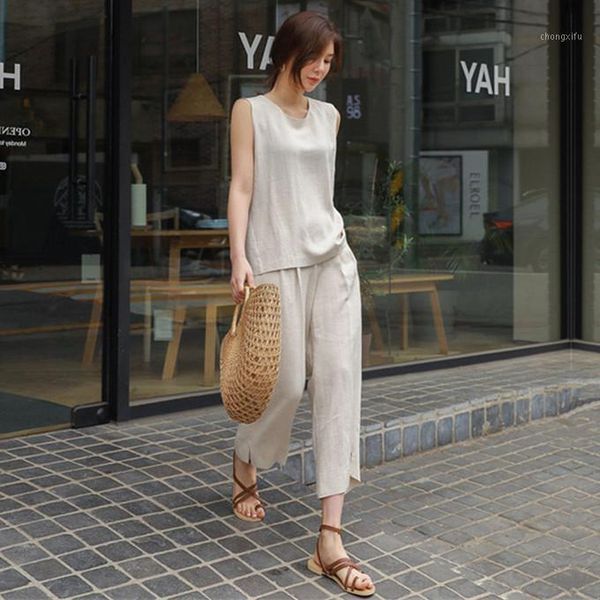 women's suit 2020 summer round neck slit vest vest + slit nine-leg wide-leg pants two-piece suit1, White
women's suit 2020 summer round neck slit vest vest + slit nine-leg wide-leg pants two-piece suit1, White