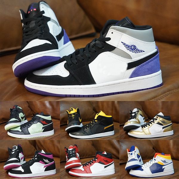 2020 air мужские женщины баскетбольные обувь 1s mid og 1 royal toe черный белый накцин ретро unc завязать красивые кроссовки кроссовки
2020 air мужские женщины баскетбольные обувь 1s mid og 1 royal toe черный белый накцин ретро unc завязать красивые кроссовки кроссовки