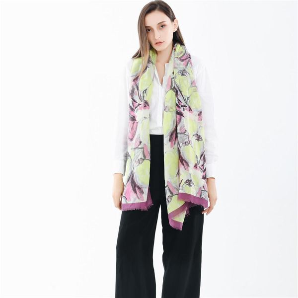 2020 new fashion autumn winter sketch flower design soft tassel long scarf, Blue;gray
2020 new fashion autumn winter sketch flower design soft tassel long scarf, Blue;gray