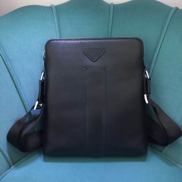 original high-quality men's bags, casual messenger bag, business version, messenger bags, large capacity, shoulder bag, classic selling
original high-quality men's bags, casual messenger bag, business version, messenger bags, large capacity, shoulder bag, classic selling