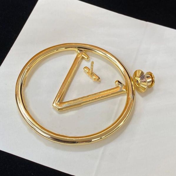 2022 luxury jewelry accessories men women fashion brooch 18k gold large size pins designer wedding jewelry with gift box, Gray
2022 luxury jewelry accessories men women fashion brooch 18k gold large size pins designer wedding jewelry with gift box, Gray