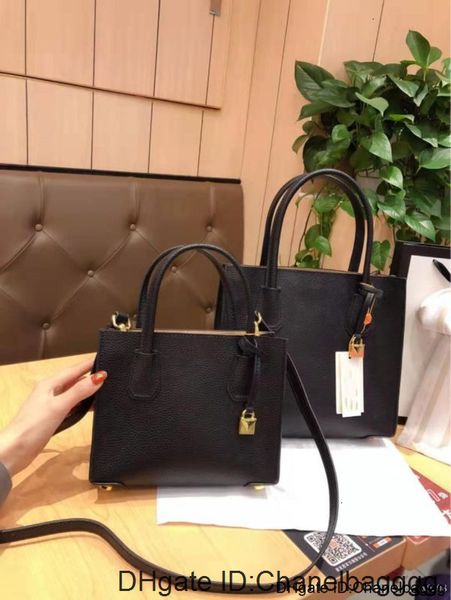 designer design five color optional 2020 women's fashionable all-around leather handbag shoulder bag
designer design five color optional 2020 women's fashionable all-around leather handbag shoulder bag
