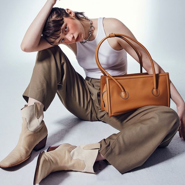 2020 novo simples e verstil grande-capacidade tote bag senhoras moda bolsas ombro designer de luxo para as mulheres
2020 novo simples e verstil grande-capacidade tote bag senhoras moda bolsas ombro designer de luxo para as mulheres
