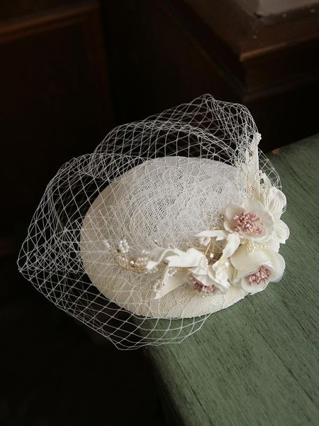 stingy brim hats 2021 french style white retro mesh lace small hat female wedding dress women, Blue;gray
stingy brim hats 2021 french style white retro mesh lace small hat female wedding dress women, Blue;gray