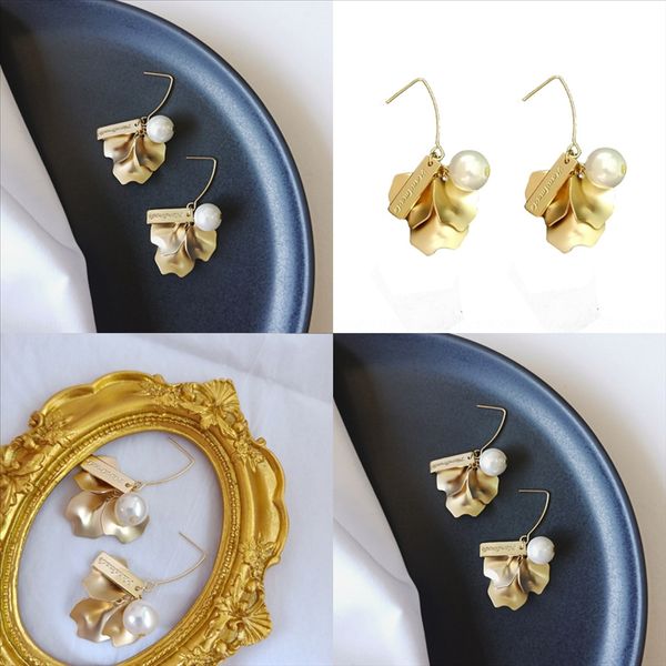 hg3 colorfu jewelry american cross border and fashion set neckla and earring butterfly european punk ear stud earring set with, Golden
hg3 colorfu jewelry american cross border and fashion set neckla and earring butterfly european punk ear stud earring set with, Golden