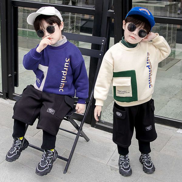 new boys' plush high collar sweater 2020 winter korean fake 2-piece wear children's pocket color matching pullover, Black
new boys' plush high collar sweater 2020 winter korean fake 2-piece wear children's pocket color matching pullover, Black