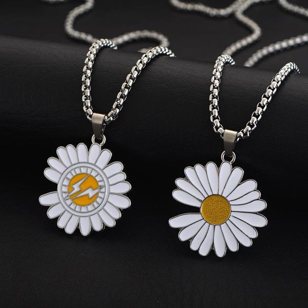 fashion flower men and women couple necklace titanium steel pendant hip hop student accessories sale, Silver
fashion flower men and women couple necklace titanium steel pendant hip hop student accessories sale, Silver