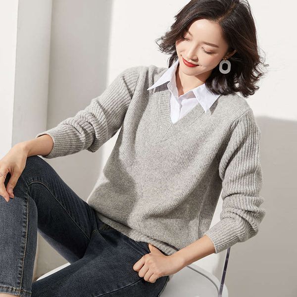 autumn and winter selling fake two piece knitwear lapel fashion short pullover sweater for women's college style bottoming, White;black
autumn and winter selling fake two piece knitwear lapel fashion short pullover sweater for women's college style bottoming, White;black