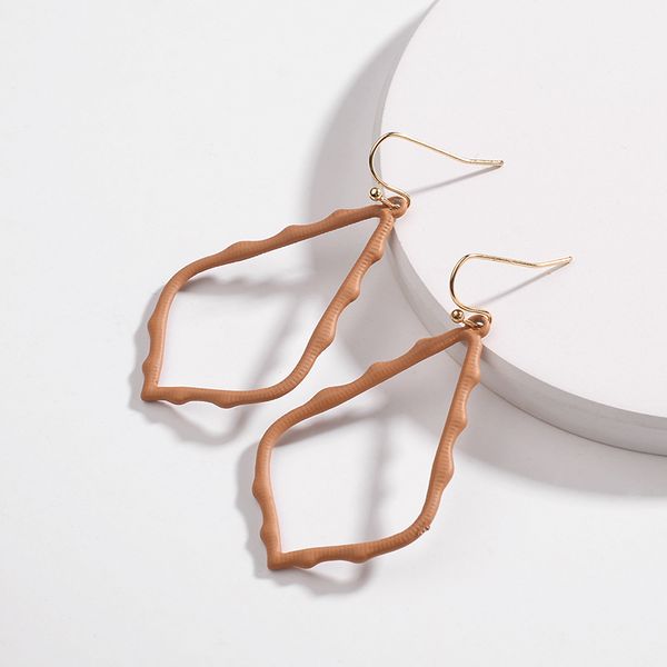 kendra style sophee alloy frame oval scott earrings fashion dangle earringsps0832, Silver
kendra style sophee alloy frame oval scott earrings fashion dangle earringsps0832, Silver