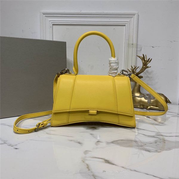 2020 hourglass coin women leather handbags womens bags fashion genuine hardware month casual plain wallet crossbody half pouch bag purs rsbr
2020 hourglass coin women leather handbags womens bags fashion genuine hardware month casual plain wallet crossbody half pouch bag purs rsbr