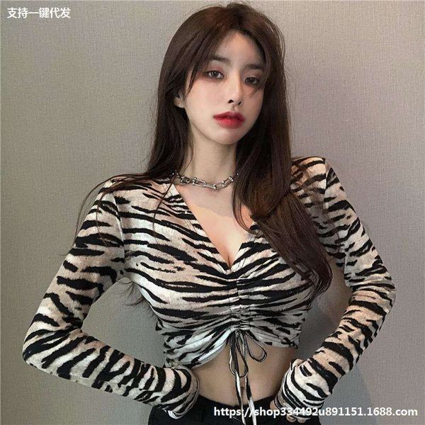 zebra print t-shirt women's bottoming with autumn and winter wind tight long sleeve v-neck short shirt ins fashion, Black;gray
zebra print t-shirt women's bottoming with autumn and winter wind tight long sleeve v-neck short shirt ins fashion, Black;gray