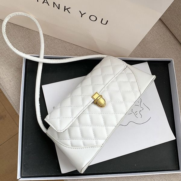 fashion quilted women baguette shoulder bag bandouliere femme solid color pu leather ladies handbags crossbody bags
fashion quilted women baguette shoulder bag bandouliere femme solid color pu leather ladies handbags crossbody bags